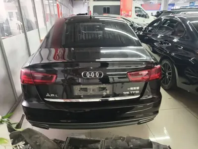 Audi A6L 2018, 174700 км, за 100700 CNY - фото 6