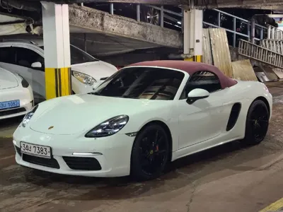 Porsche 718 · 2018 год