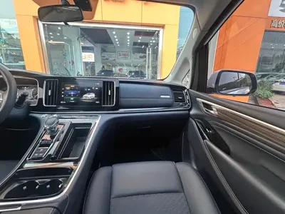 GAC Motor Trumpchi M8 2023, 60000 км, за 105000 CNY - фото 20