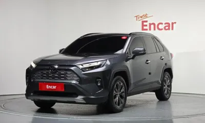 Toyota RAV4 · 2025 год