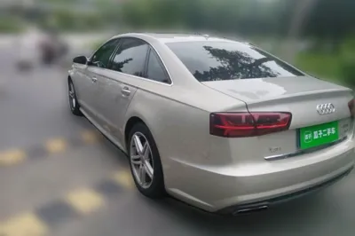 Audi A6L 2018, 407000 км, за 85443.68 CNY - фото 5
