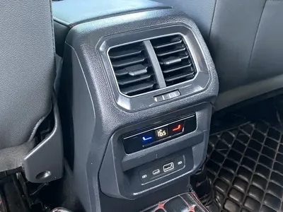 Volkswagen Tiguan L 2021, 130000 км, за 98800 CNY - фото 17