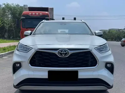 Toyota Highlander 2026, 5000 км, за 209800 CNY - фото 2