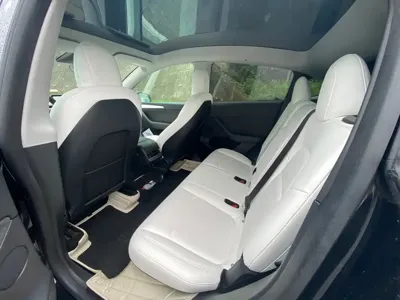Tesla Model Y 2021, 140000 км, за 119800 CNY - фото 6