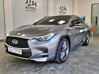 Infiniti Q30 2017, 33000 км, за 12700000 KRW