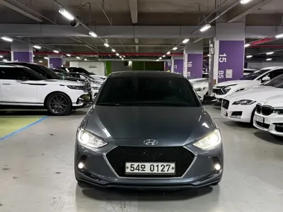 Hyundai Avante · 2016 год