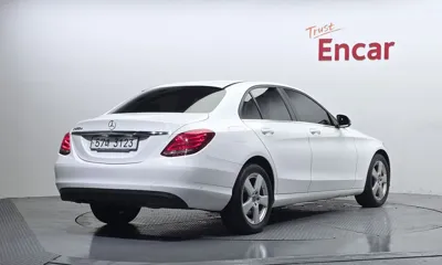 Mercedes-Benz C-Class 2018, 133960 км, за 16000000 KRW - фото 2