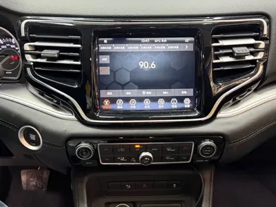 Jeep Grand Commander 2021, 80000 км, за 78800 CNY - фото 21