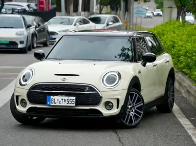 MINI Mini Clubman · 2021 год