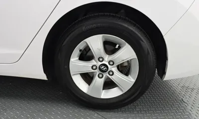 Hyundai Avante 2015, 44048 км, за 7990000 KRW - фото 20