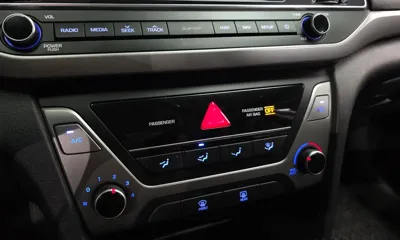 Hyundai Avante 2018, 128337 км, за 7600000 KRW - фото 17