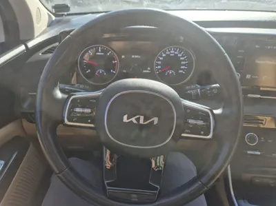 Kia Canival 2023, 37580 км, за 33830000 KRW - фото 9
