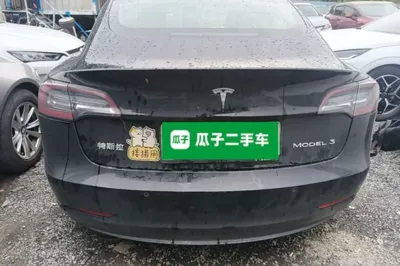 Tesla Model 3 2019, 82100 км, за 114817.7 CNY - фото 5