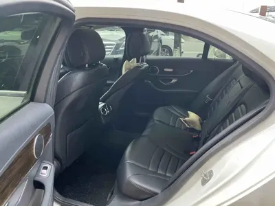 Mercedes-Benz C-Class 2016, 130000 км, за 73800 CNY - фото 6