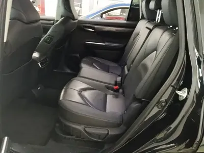 Toyota Highlander 2024, 56600 км, за 196200 CNY - фото 17