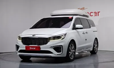 Kia Canival · 2019 год