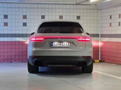 Porsche Cayenne 2023, 18000 км, за 135000000 KRW