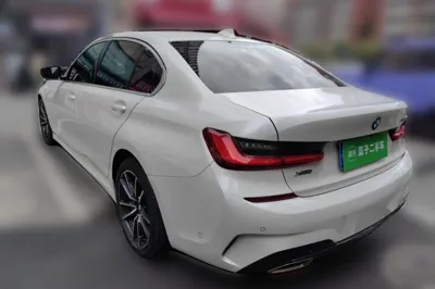 BMW 3 Series 2021, 101600 км, за 148426.86 CNY
