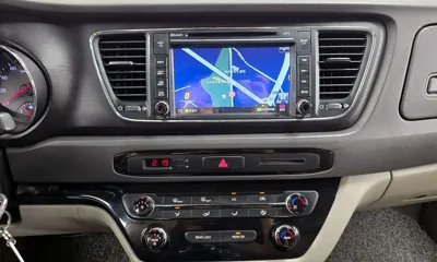 Kia Canival 2016, 131453 км, за 8500000 KRW - фото 14