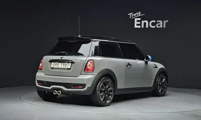 MINI Cooper 2013, 117622 км, за 5000000 KRW