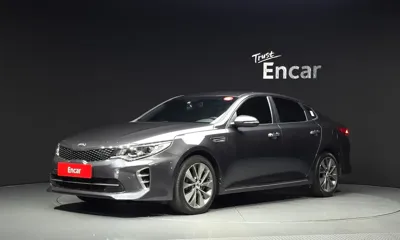 Kia K5 · 2017 год