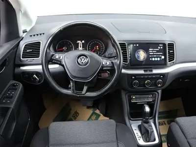 Volkswagen Sharan 2018, 66900 км, за 84500 CNY - фото 27