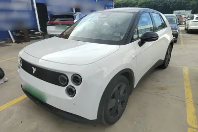 firefly firefly · 2025 год