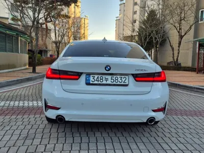 BMW 3-Series 2021, 56181 км, за 31990000 KRW