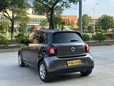 Smart Smart Forfour 2018, 70000 км, за 35800 CNY - фото 9