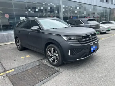 Volkswagen Tavendor 2023, 30000 км, за 165799 CNY