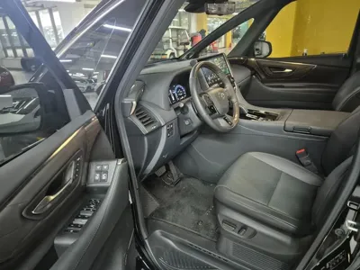 Toyota Alphard 2024, 3619 км, за 109900000 KRW - фото 7