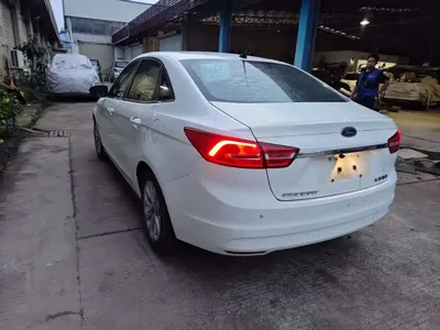 Ford Escort 2016, 63000 км, за 21800 CNY