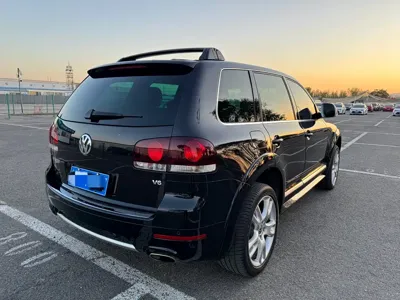 Volkswagen Touareg 2013, 150000 км, за 78000 CNY