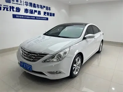 Hyundai Sonata · 2012 год