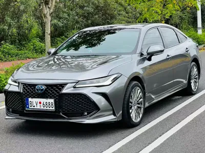 Toyota Avalon 2022, 97000 км, за 123800 CNY - фото 1