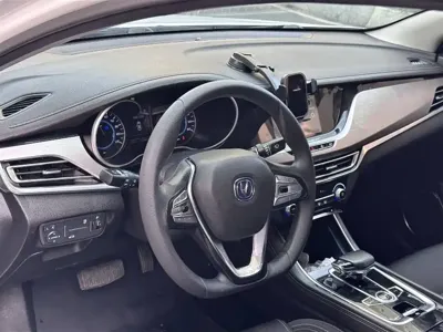 Changan Eado New Energy 2019, 120000 км, за 35800 CNY - фото 9
