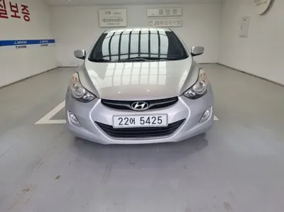 Hyundai Avante · 2012 год
