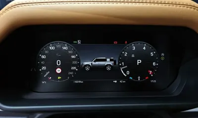 Land Rover Defender 2024, 10319 км, за 83900000 KRW - фото 8