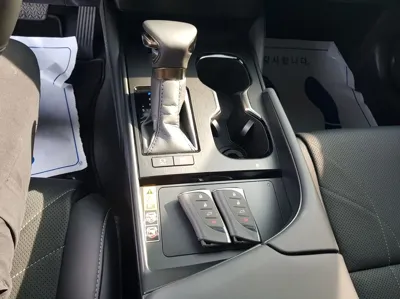 Lexus ES 2026, 23277 км, за 52900000 KRW - фото 9