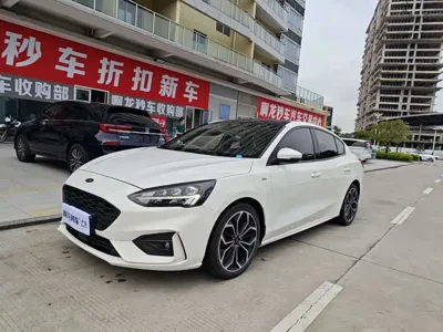 Ford Focus · 2020 год