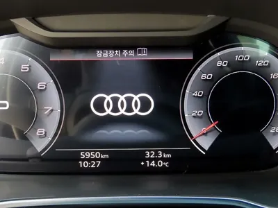 Audi Q3 2025, 5919 км, за 43700000 KRW - фото 8