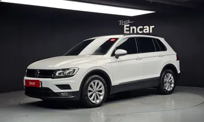 Volkswagen Tiguan 2018, 156685 км, за 17490000 KRW - фото 1