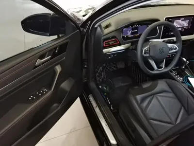 Volkswagen Lavida 2023, 24000 км, за 80000 CNY - фото 16
