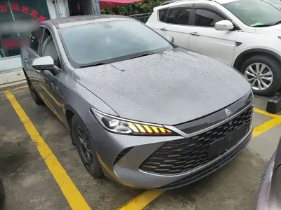 BYD Qin Plus 2025, 6400 км, за 58099 CNY