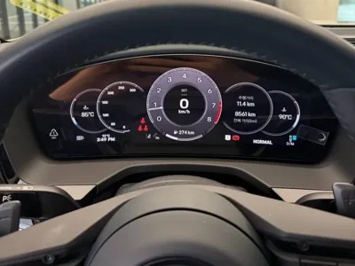 Porsche Panamera 2025, 8500 км, за 189900000 KRW - фото 8
