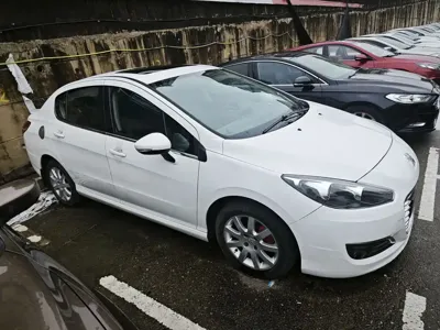 Peugeot 308 2014, 50000 км, за 18800 CNY