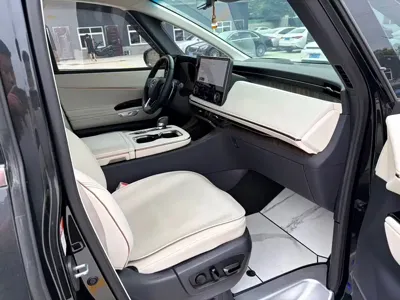 Lexus LM 2025, 30000 км, за 1388000 CNY - фото 7
