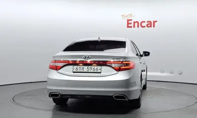 Hyundai Grandeur 2015, 111469 км, за 7200000 KRW