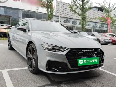 Audi A7L 2025, 5500 км, за 316300 CNY