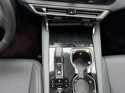 Lexus RX 2025, 6300 км, за 375800 CNY - фото 14